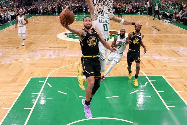 媒体日聚焦：巨星们的新挑战与情感共鸣