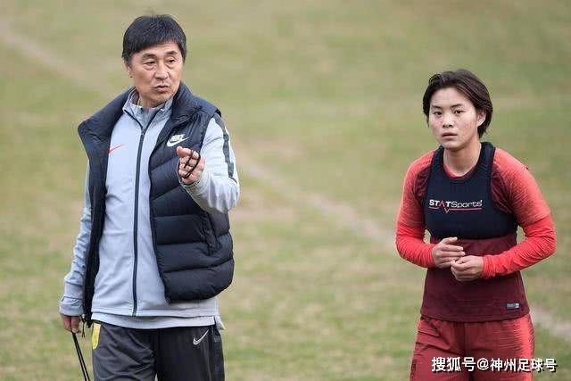 美股全面上涨，纳指创历史新高，Meta引领AI热潮，英特尔上涨超12%